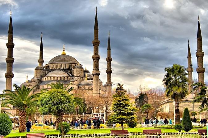 10 Days Turkey Tour: Istanbul, Cappadocia, Pamukkale, Ephesus and Troy
