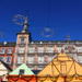Madrid Christmas Walking Tour of Los Austrias: Plaza Mayor Christmas Market and Royal Palace of Madrid