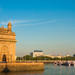 Evening Tour at Mumbai's Fashion Street with Nariman Point and the Gateway of India