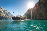 Milford Sound Mariner Overnight Cruise