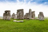 Stonehenge, Windsor Castle, Bath, Including Pub Lunch in Medieval Village of Lacock