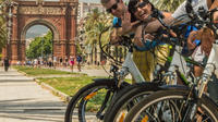 Private Vintage Bike and Photography Tour in Barcelona
