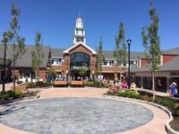 Woodbury Common Premium Outlets Shopping Tour