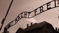 Recorrido por Auschwitz desde Varsovia con el mejor almuerzo
