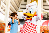 Disney Character Dinner at Chef Mickey\'s Restaurant