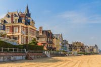 Private Tour: Honfleur, Deauville and Trouville Day Trip from Bayeux