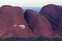 Ayers Rock Helicopter Tour to Uluru, Kata Tjuta and Lake Amadeus: 55-minute flight