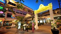 Authentic Thai Dinner and Dance at Silom Village