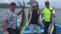 Tour de pesca de altura en Samaná para grupo pequeño y guía experto