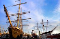 Walking Tour of New York\'s Historic South Street Seaport