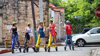 Excursión gastronómica por la mañana en Santo Domingo, en vehículo Trikke