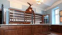Entrada a Apteka pod Orlem, el Museo Eagle Pharmacy Cracovia