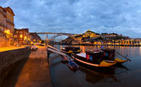 Porto Sightseeing Tour at Night with Fado Performance