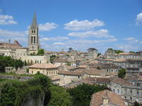 Small-Group Medoc or St-Emilion Wine Tasting and Chateaux Tour from Bordeaux