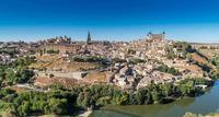 Excursión de día completo con visita panorámica a Toledo desde Madrid