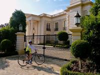 Self-Guided Celebrity Homes and Movie Sites Bike Tour