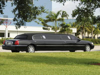 Private Round-Trip Transfer: Freeport Airport to Hotel Private Car Transfers