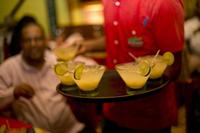 Recorrido por la vida nocturna de Santo Domingo con cena incluida