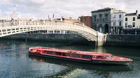 Crucero turístico por el río Liffey de Dublín con un guía experto