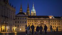 El mejor tour nocturno para grupos pequeños de Castillo de Praga