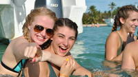 Encantadora fiesta en Punta Cana en el mejor catamarán