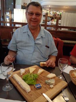 Photo of enjoying the french cheese and bread stop The French really know to make cheese - YUM , Nettie - September 2016