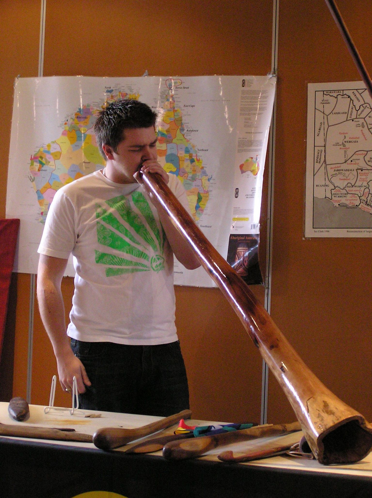 Didgeridoo demo