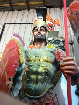 Photo of Amazing Roman It´s one of thousand incredible sculptures that you can enjoy in the Mardi Gras Tour , ANGEL VILLEGAS - December 2013