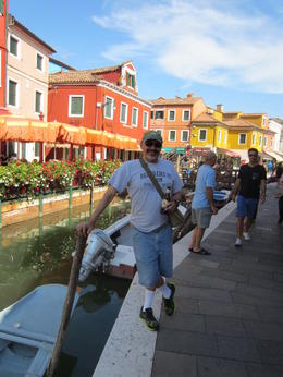 Photo of Beautifully Burano. Beside artistic lace Burano has many beautiful colored buildings. , Jose - September 2016