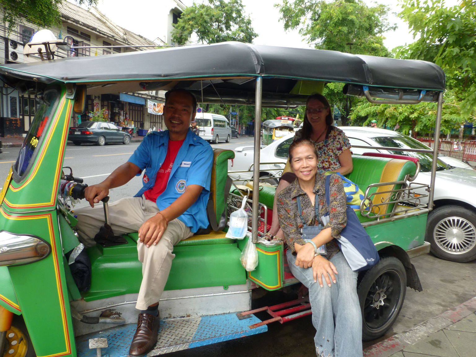 Fun tuk tuk tour