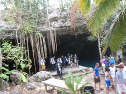 Photo of Cenote Cave Dive in Tulum Usually no more than 3 to 5 divers enter the cavern at a time, for both safety and to preserve the atmosphere., Skootre - May 2011