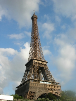 Photo of Dinner at the Eiffel Pic taken just before ascending to the first level for dinner to celebrate a birthday, John C - June 2010