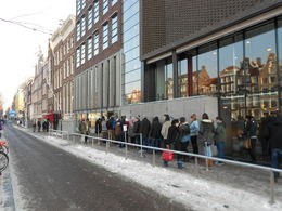 Photo of Line to get into The Anne Frank House Took us 29mins to get in...not bad, but it is January and off peak , LAFRAGIA M - February 2013