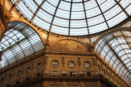 Photo of Galleria Vittorio Emanuele II Ceiling of the Galleria. More than a shopping mall, it's known as and quot;il salotto bueno and quot; ( the city's fine drawing room) to Milan's residents. , Richard D - October 2013