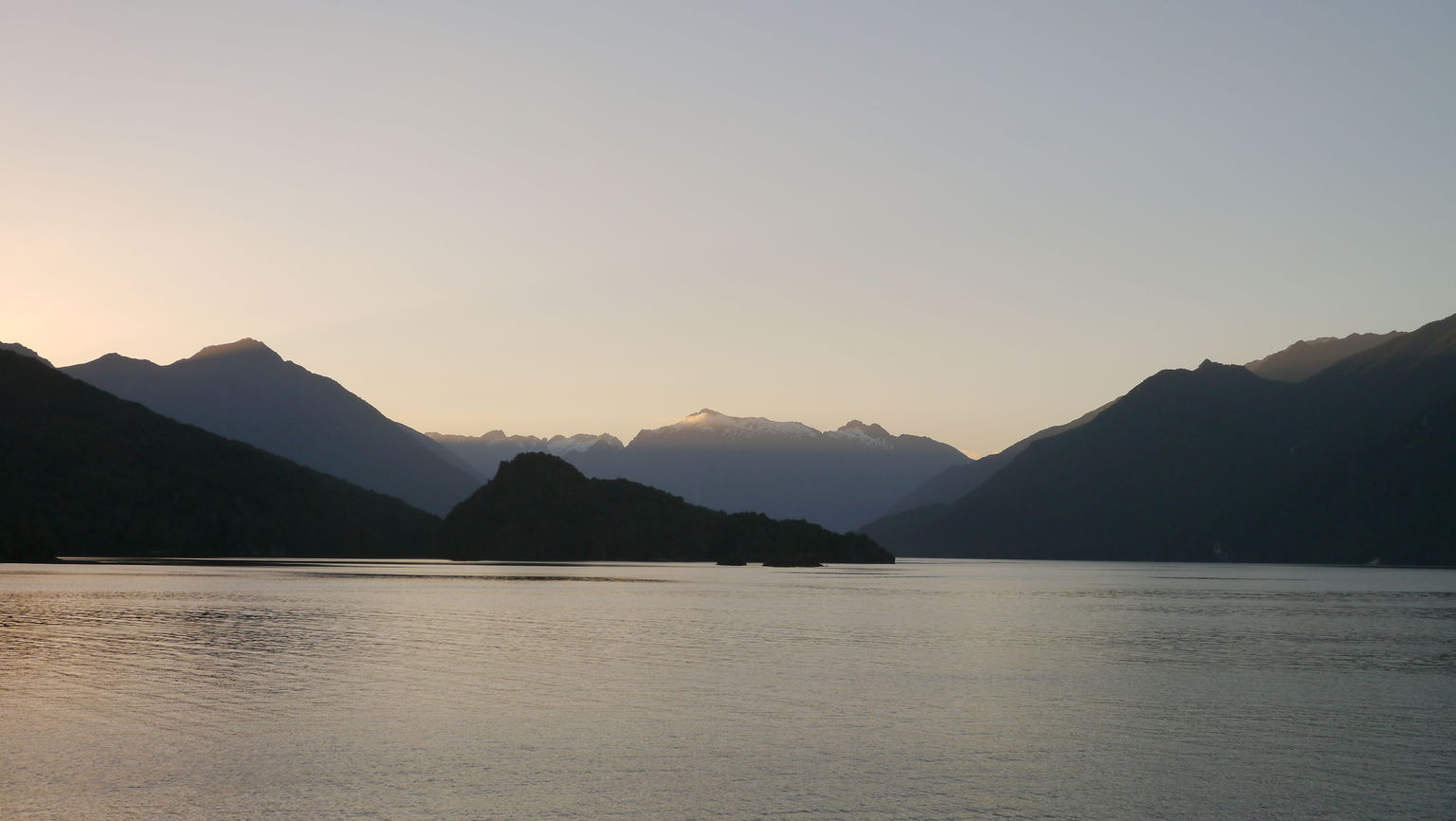 Te Anau and the mountains