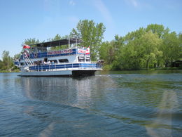 Photo of Cruising between Toronto Islands Cruising between Toronto Islands: Plenty of other craft to see - November 2011
