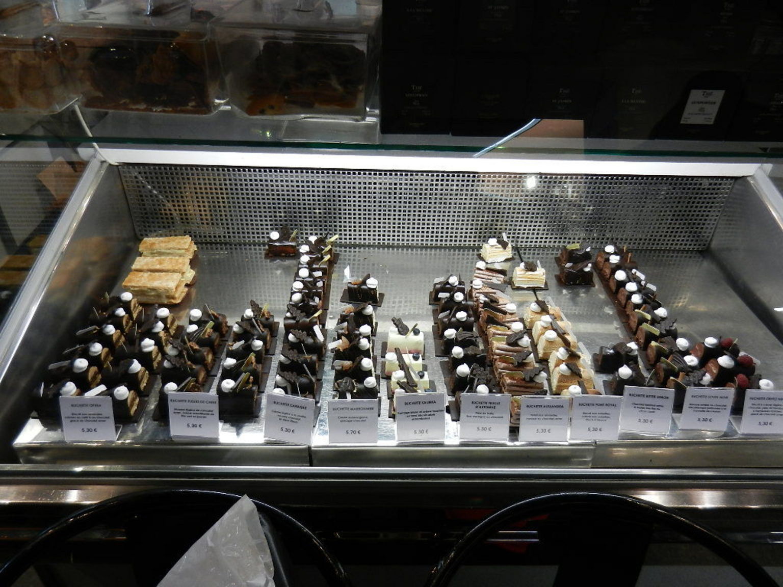 Gourmet Christmas Tour of Paris