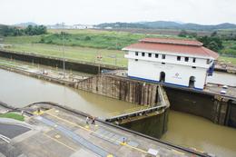 Photo of Miraflores Locks Was awesome to finally see this after hearing about it in history class. , Harvie Hopkins - September 2016