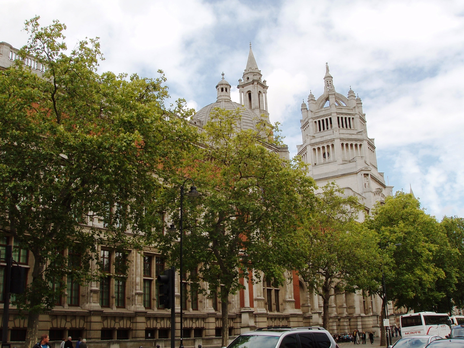 Victoria & Albert Museum