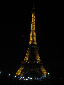 Photo of View of the Eiffel Tower on the Illuminations Tour View of the Eiffel Tower on the Illuminations Tour - April 2008