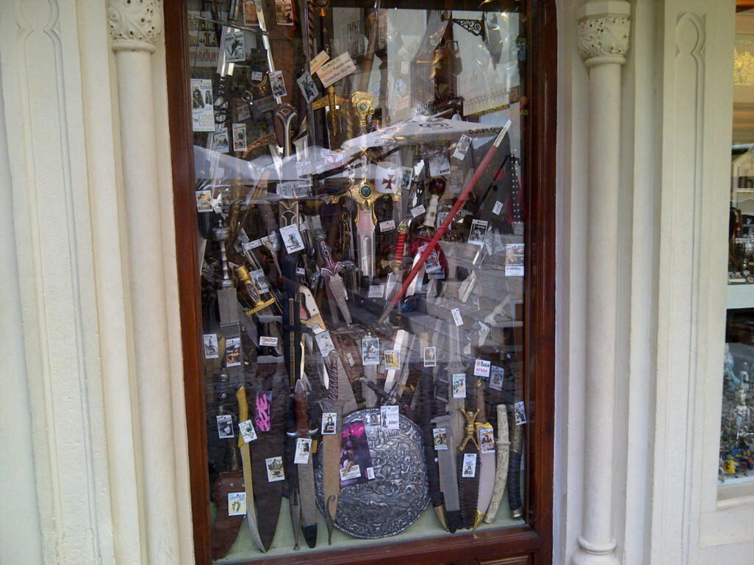 Famous knives of toledo