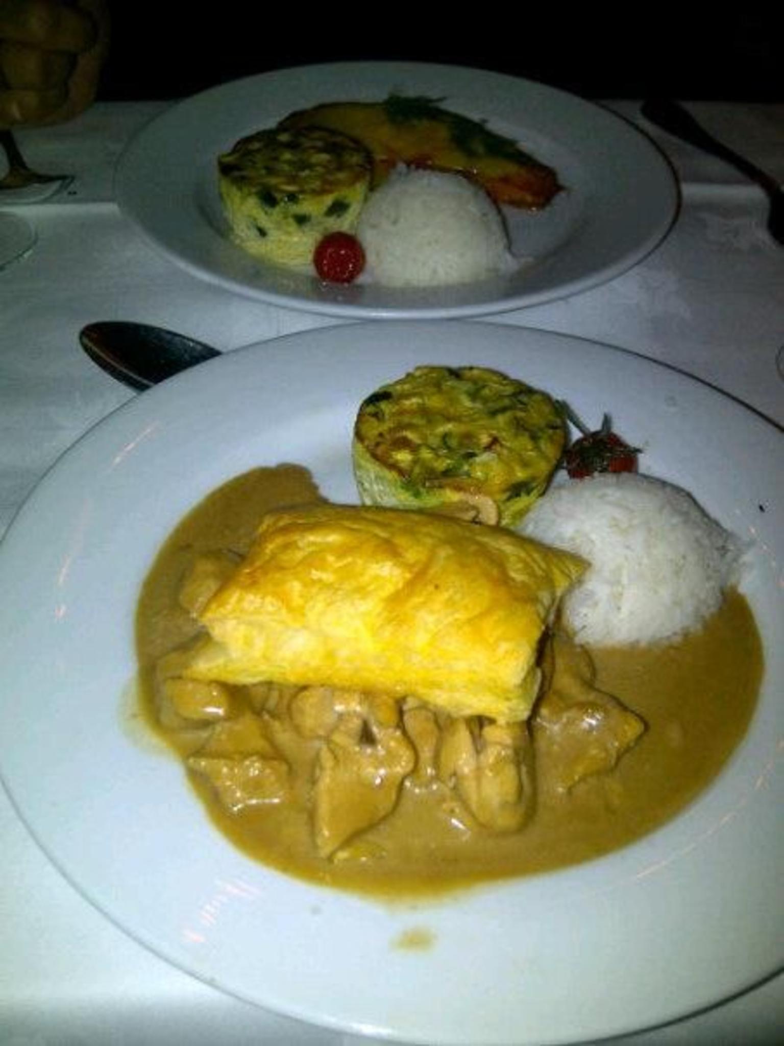 Paradis Latin meals