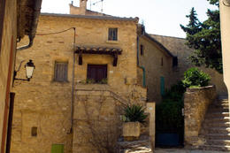Photo of Wine tasting tour, Provence - Chateauneuf-du-Pape Wine tasting tour, Provence - Sunday afternoon in the little village of Chateauneuf-du-Pape in Provence. - May 2011