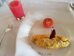 Photo of Refreshments in Al Maha Resort Food served at the resort was lovely. You have a nice selection to choose from. Here is a photo of an egg omelette and watermelon juice. , Saphire - August 2016