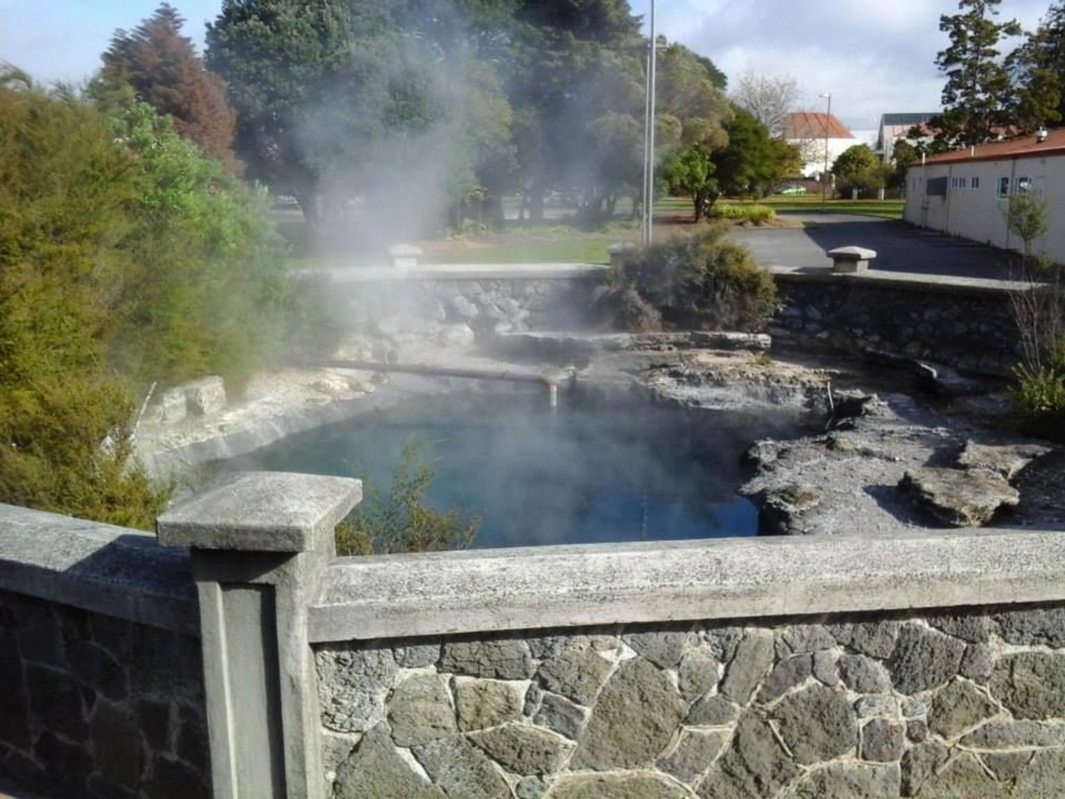 Rotorua Duck Tour baths