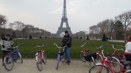 Photo of Eiffel Tower photo stop An opportunity to take photos with the Eiffel Tower in the background , dgmckelvey - May 2013