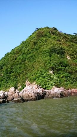 Photo of General mountain near Tai O village General mountain view during ferry ride at Tai O fishing village , Iyer - August 2016
