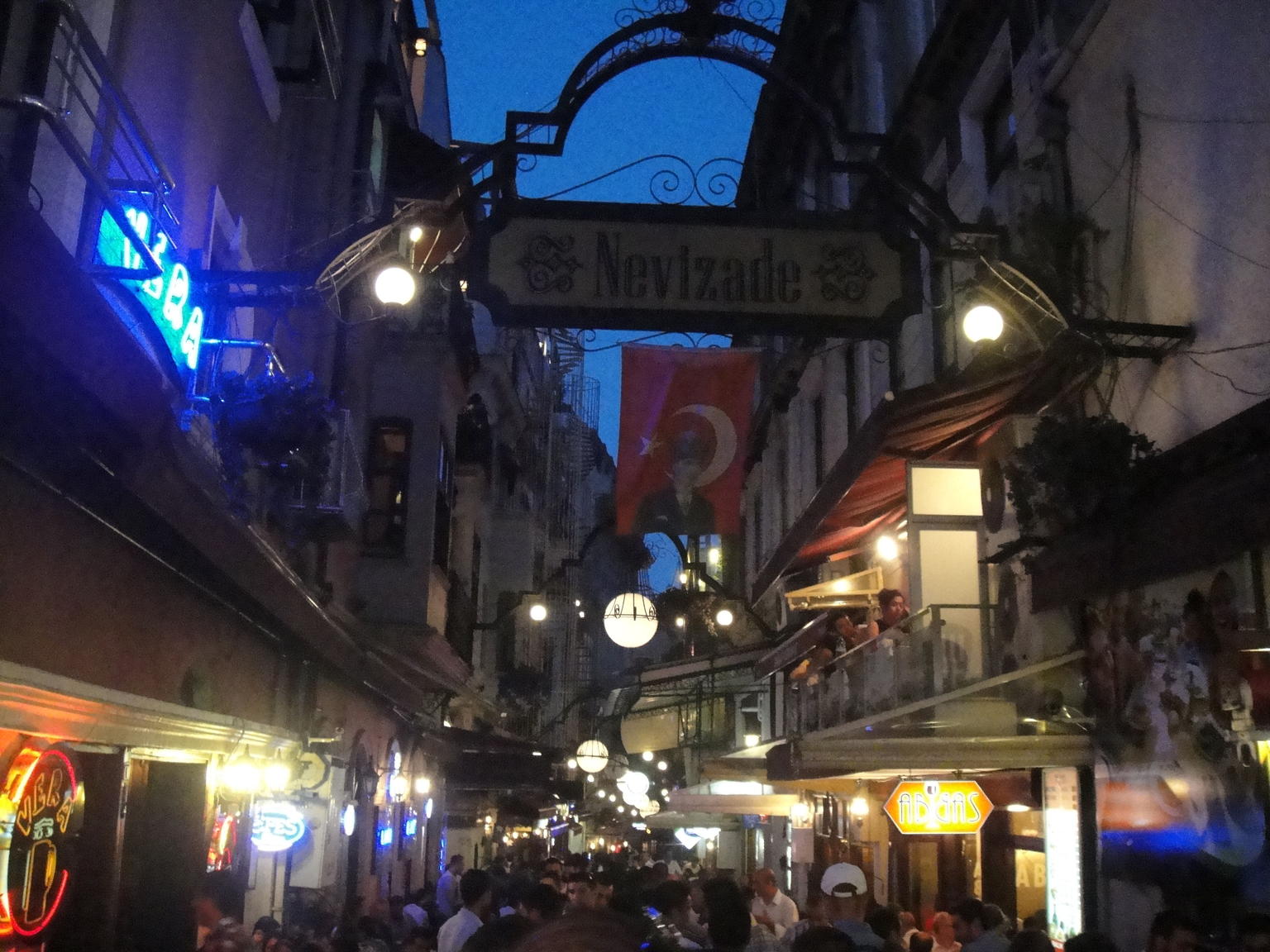 Istanbul by Night: Turkish Food Tour