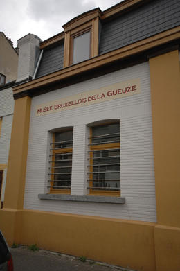 Photo of Musee Bruxellois de la Gueuze Outside the Musee Bruxellois de la Gueuze, Sasha Heseltine - May 2014