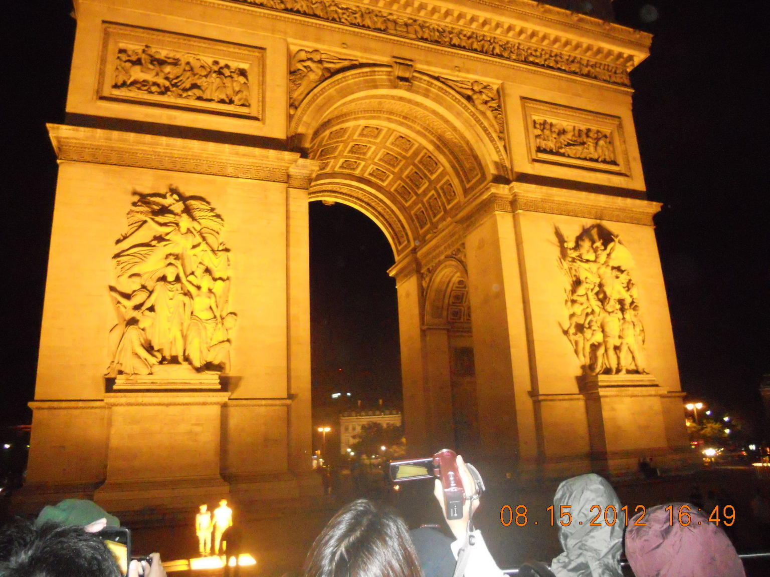 The arch by night